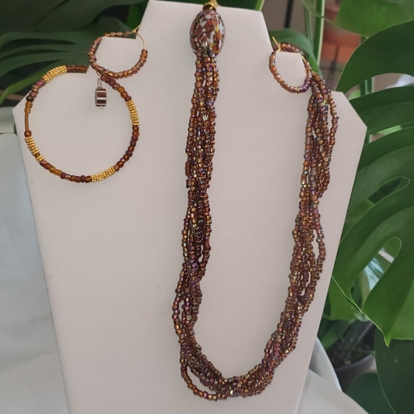 Twisted Iridescent - Picture 1 of 4